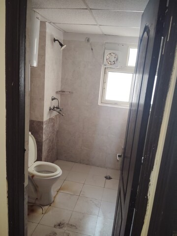 Bathroom in 3 BHK Apartment at Amrapali Silicon City, Sector 76 – for Sale