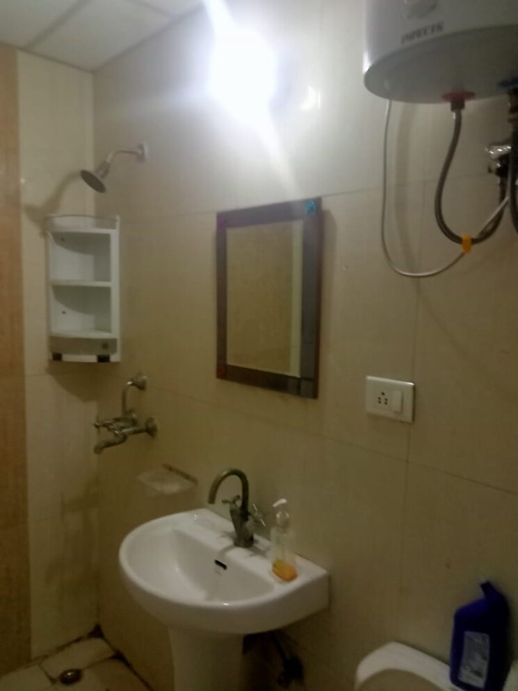 Master Bedroom, amrapali-silicon-city 3 Bedroom 1420 Sq.Ft. Apartment In Sector 76 Noida 8203256