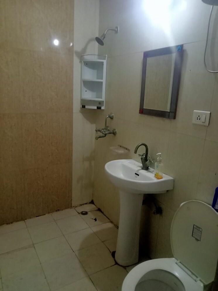 Master Bedroom, amrapali-silicon-city 2 Bedroom 1180 Sq.Ft. Apartment In Sector 76 Noida 8203272