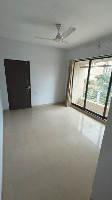 Master Bedroom in 3 BHK Apartment at Bhartiya Rakshak Adhikari CHS, Andheri West – for Rent