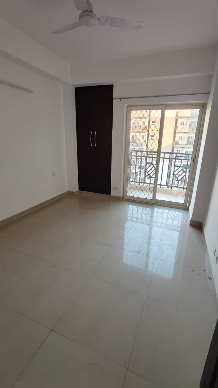Room, amrapali-silicon-city 3 Bedroom 1545 Sq.Ft. Apartment In Sector 76 Noida 8203282