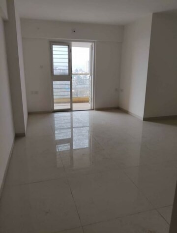 Room in 3 BHK Apartment at Kohinoor Zen Estate, Kharadi – for Sale