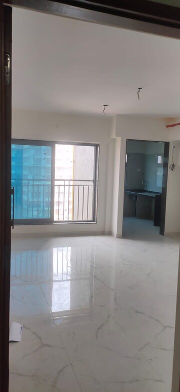 Room in 3 BHK Apartment at Kaveri CHS Ghatkopar, Ghatkopar East – for Rent