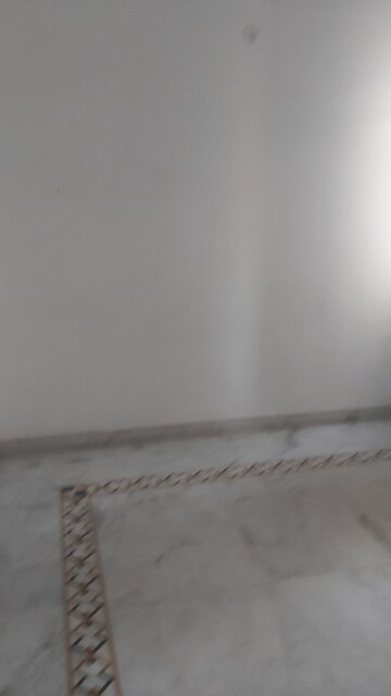 Building Lobby in 2.5 BHK Builder Floor at Mayur Vihar – for Rent