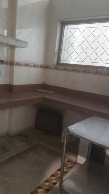 Building Lobby in 2.5 BHK Builder Floor at Mayur Vihar – for Rent