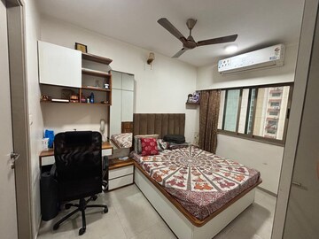 Bedroom in 1 BHK Apartment at Sheth Vasant Oasis, Andheri East – for Rent