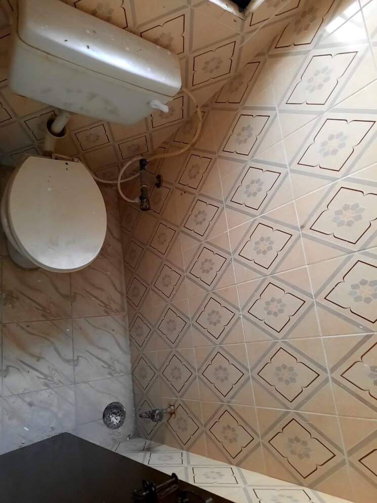 Bathroom, jasola 2 Bedroom 750 Sq.Ft. Apartment In Jasola Delhi 8203317