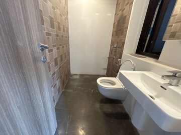Bathroom in 4 BHK Apartment at Lodha Trump Tower, Worli – for Rent