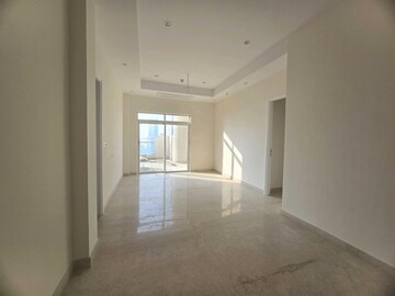 Room in 3 BHK Apartment at Indiabulls Sky Forest, Lower Parel – for Rent