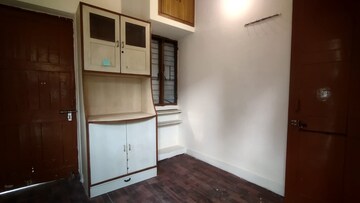 Room in 2 BHK Apartment at Jasola – for Sale