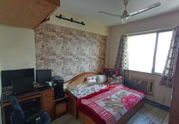 Bedroom in 2 BHK Apartment at Hiranandani Estate, Ghodbunder Road – for Rent