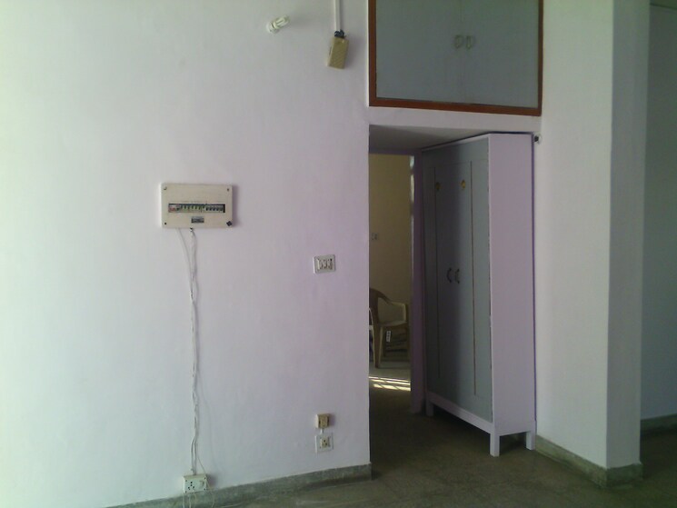 Room, jasola 3 Bedroom 1300 Sq.Ft. Apartment In Jasola Delhi 8203388