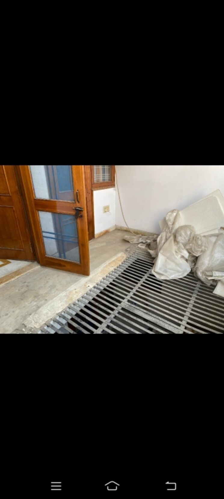 Bedroom, ganga-apartment-kaushambi 6 Bedroom 2500 Sq.Ft. Builder Floor In Dabur Chowk Ghaziabad 8203394