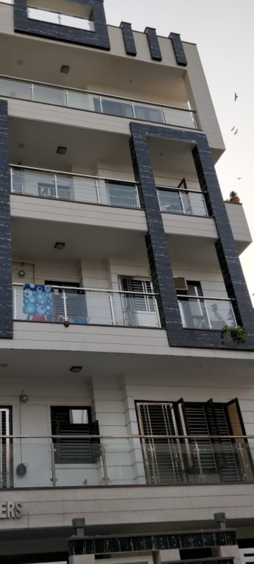 6 BHK Builder Floor For Sale in Ganga Apartment Kaushambi