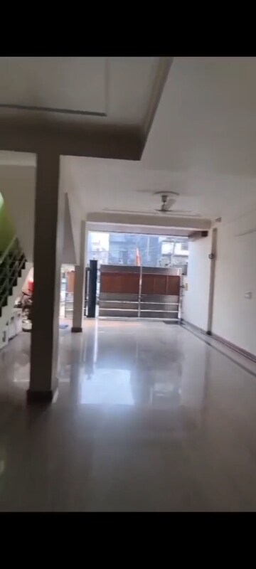 Furnished Amenities in 1 RK Builder Floor at RWA Gyan Khand 3, Indrapuram – for Rent