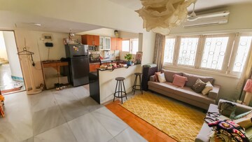 Bedroom in 1 BHK Apartment at Glaxo Ashiana CHS, Bandra West – for Rent
