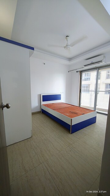 Master Bedroom in 3 BHK Apartment at HDIL Metropolis Residences, Andheri West – for Rent