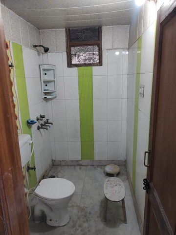 Master Bedroom in 1 BHK Builder Floor at RWA Apartments Sector 26, Sector 26 – for Rent