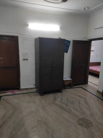 Room in 1 BHK Builder Floor at RWA Apartments Sector 26, Sector 26 – for Rent