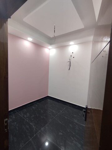 3 BHK Builder Floor For Rent in Surajmal Vihar Delhi  8203529