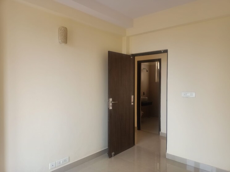 Room, ansal-highland-park 3 Bedroom 1700 Sq.Ft. Apartment In Sector 103 Gurgaon 8203538