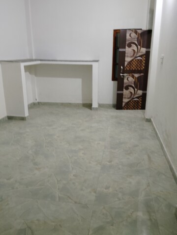 Room in 2 BHK Independent House at Jankipuram – for Rent