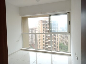Room in 3 BHK Apartment at Runwal Elegante, Andheri West – for Rent