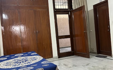 1 RK Independent House For Rent in Sector 26