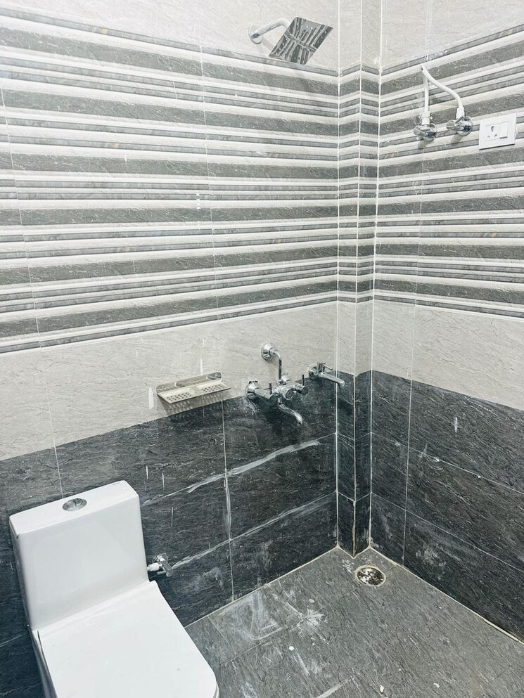 Bathroom, gomti nagar 2 Bedroom 1700 Sq.Ft. Independent House In Gomti Nagar Lucknow 8203883