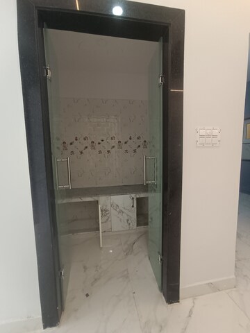 Furnished Amenities in 3 BHK Apartment at Kondapur – for Rent