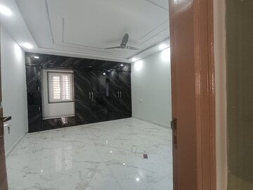 Parking in 3 BHK Apartment at Kondapur – for Rent