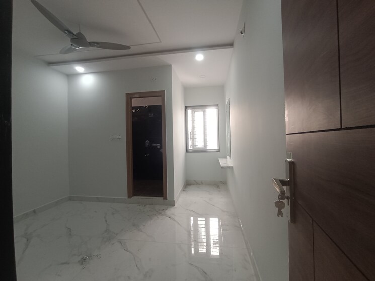 Room, kondapur 3 Bedroom 2000 Sq.Ft. Apartment In Kondapur Hyderabad 8203909
