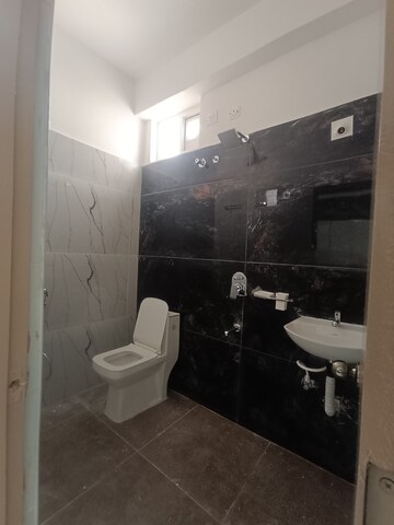 Master Bedroom in 3 BHK Apartment at Kondapur – for Rent