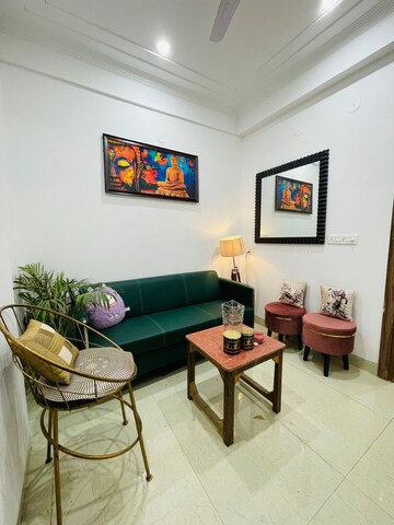 Living Room in 1 BHK Builder Floor at Sector 43 – for Rent