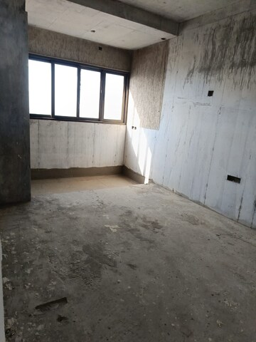 Room in 5 BHK Apartment at Valmark Apas, Hulimavu – for Sale