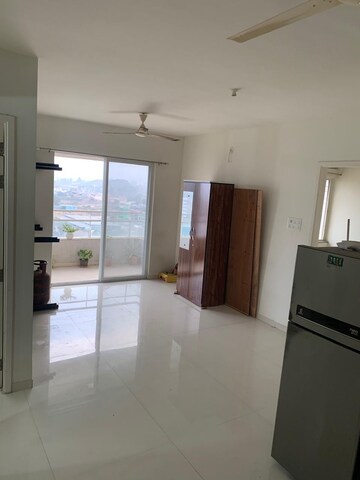Room in 2 BHK Apartment at Rohan Ananta, Tathawade – for Rent
