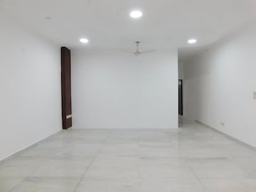Room in 1 BHK Builder Floor at Pamposh Enclave – for Rent