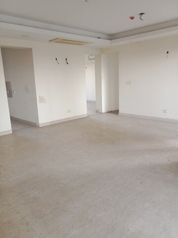 Room in 4 BHK Apartment at ATS Triumph, Sector 104 – for Rent