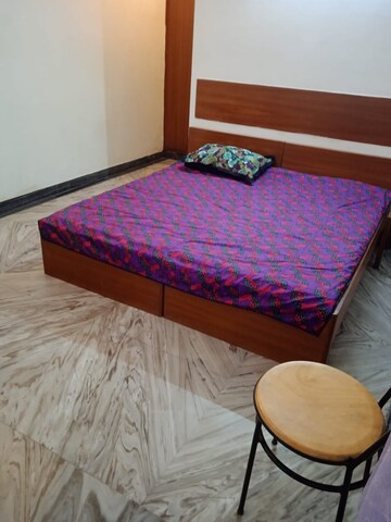 Bedroom in 1 BHK Builder Floor at Sector 43 – for Rent