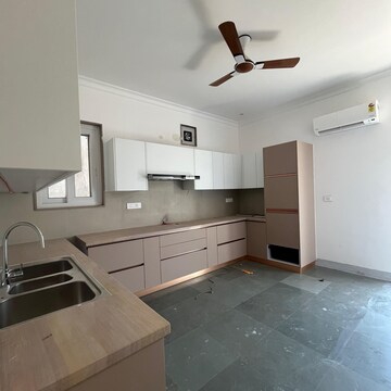 Kitchen in 3 BHK Builder Floor at Sector 49 – for Rent