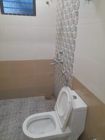 Bathroom in 1 BHK Apartment at Panjim – for Rent