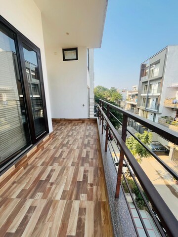 Balcony in 1 BHK Builder Floor at Sector 30 – for Rent