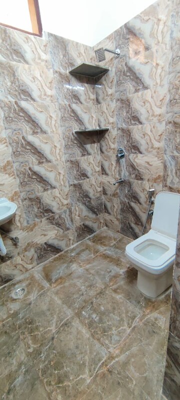 Bathroom in 2 BHK Builder Floor at Sector 52 – for Rent