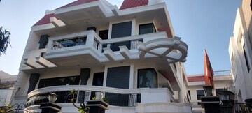6+ BHK Independent House For Rent in RWA Apartments Sector 50, Sector 50