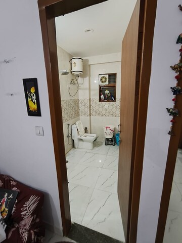 Building Lobby in 2 BHK Builder Floor at Sector 40 – for Rent