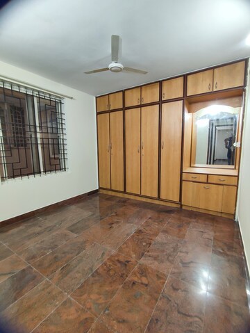 Furnished Amenities in 3 BHK Builder Floor at Btm Layout – for Rent