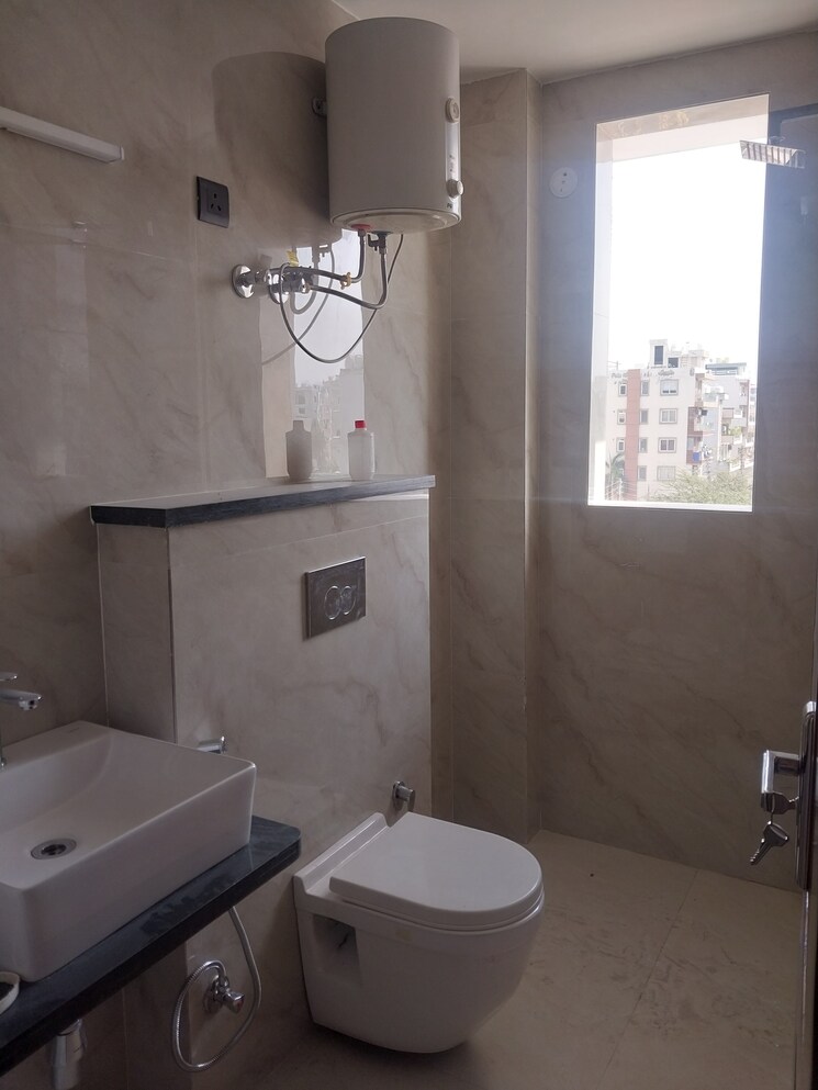 Attached Bathroom, sushant-lok-3 3 Bedroom 1850 Sq.Ft. Builder Floor In Sector 57 Gurgaon 8204379