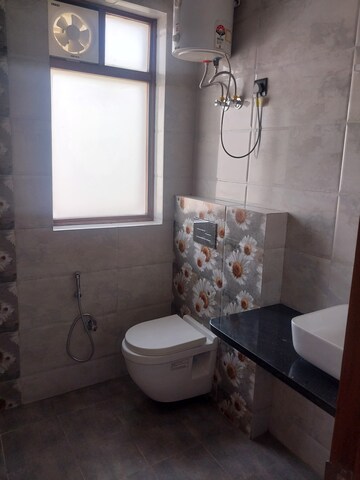 Bathroom in 3 BHK Builder Floor at Sushant Lok 3, Sector 57 – for Sale