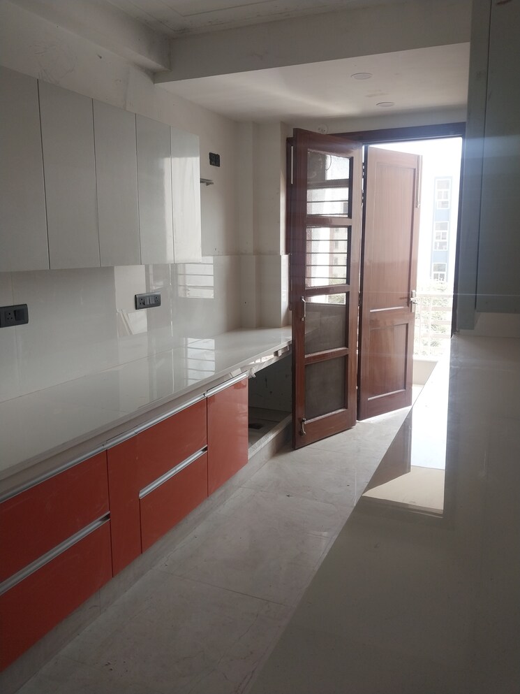 Kitchen, sushant-lok-3 3 Bedroom 1850 Sq.Ft. Builder Floor In Sector 57 Gurgaon 8204379