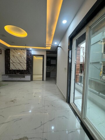 Room in 2 BHK Apartment at Sahastradhara Road – for Sale